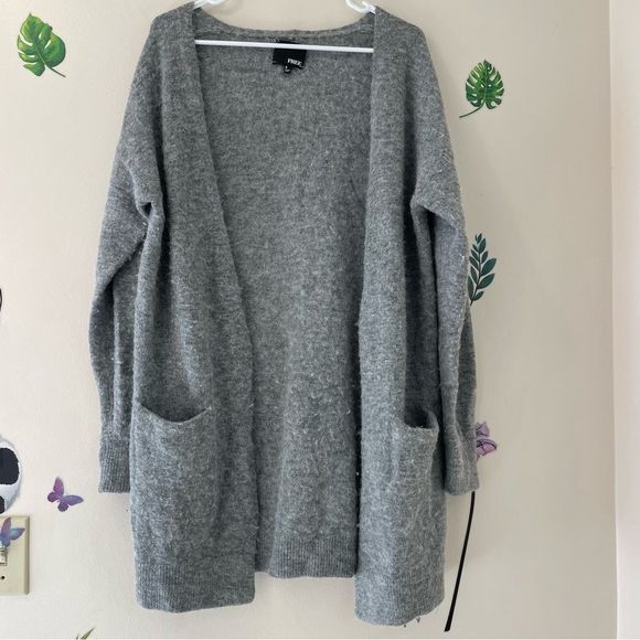 Aritzia Wilfred Free open front Cardigan women’s Gray sweater Size S - Picture 3 of 6